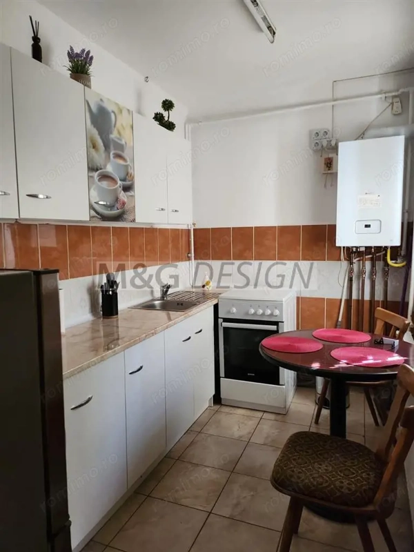 1 camera decomandat Simion Barnutiu-Dorobantilor CENTRALA PROPRIE — fotografia 1