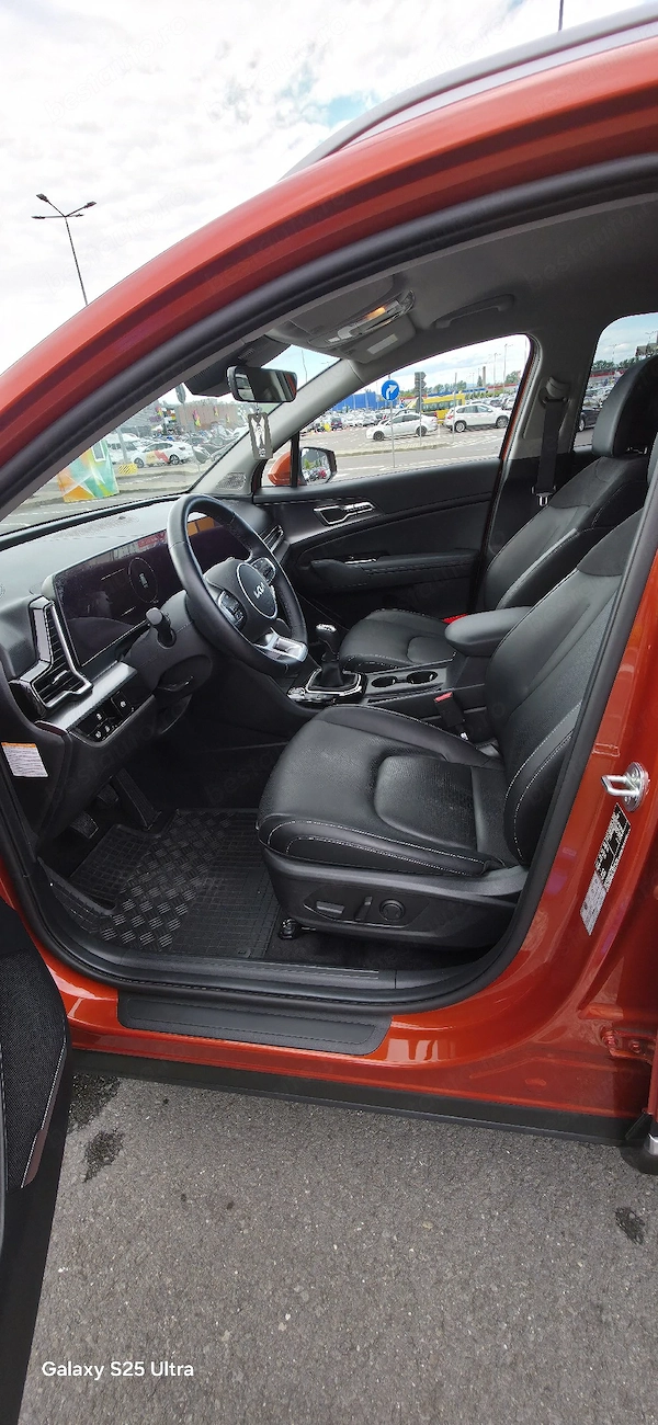 KIA Sportage 2023 — imagine 3