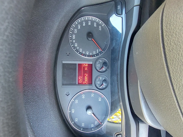 VOLKSWAGEN Golf 2005 — imagine 4