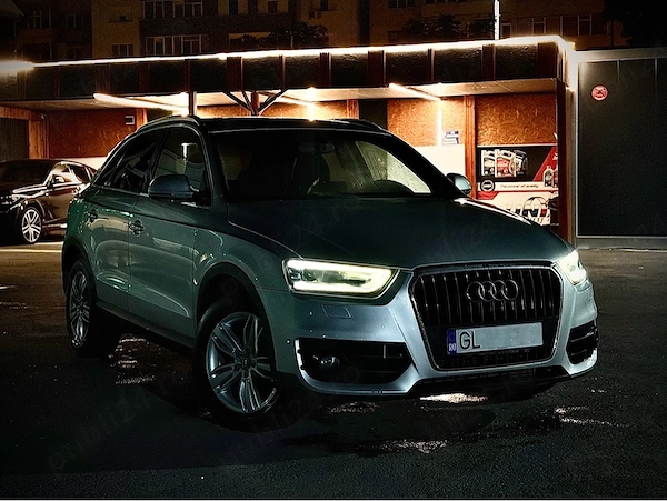 AUDI Q3 2012