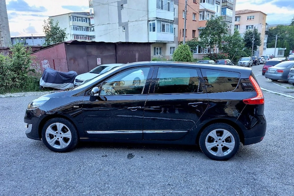 RENAULT Grand Scenic 2014 — imagine 3