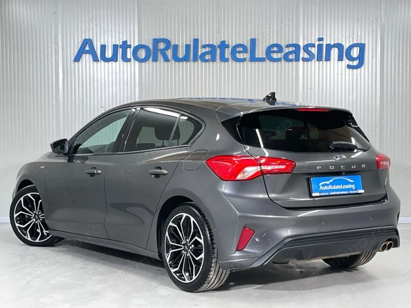 FORD Focus 2022 — imagine 4