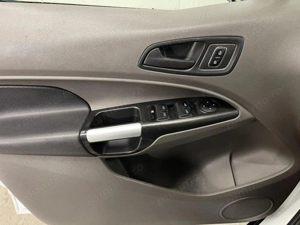 FORD Transit Connect 2020 — imagine 17