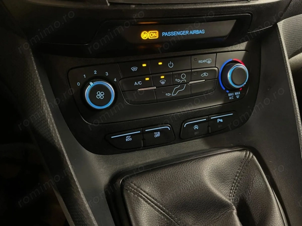 FORD Transit Connect 2020 — imagine 16