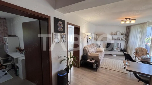 Apartament 3 camere de vanzare 65mpu cu loc de parcare — fotografia 3