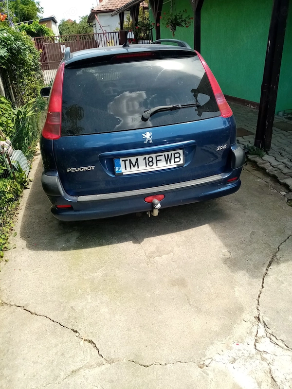 PEUGEOT 206