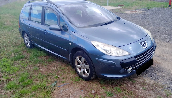 Vând urgent Peugeot 307 SW, 270000 km reali, an 2007, motor 1.6 diesel inmatriculată în România