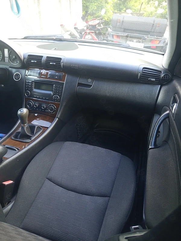 MERCEDES-BENZ C-Class 2005 — imagine 4