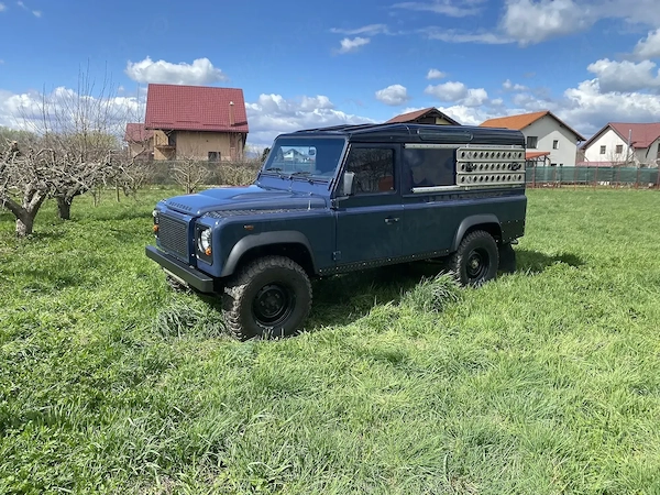 LAND ROVER Defender 2010 — imagine 2