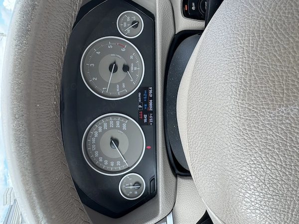 BMW 3 Series 2012 — imagine 8