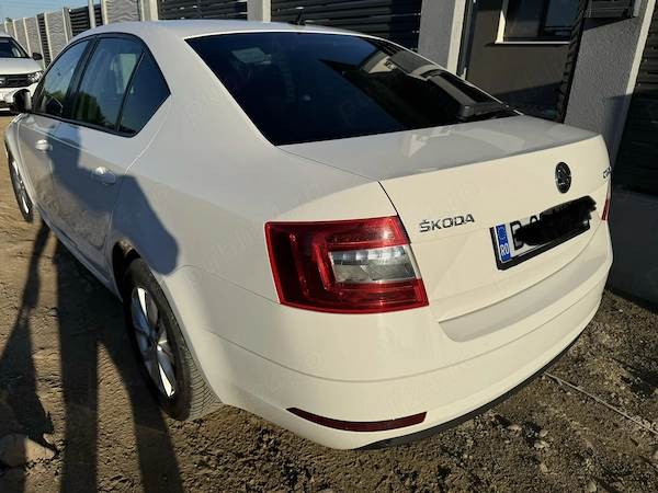 SKODA Octavia 2018 — imagine 3