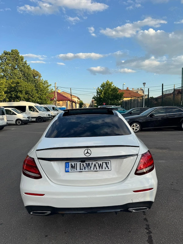 MERCEDES-BENZ E-Class 2019 — imagine 3