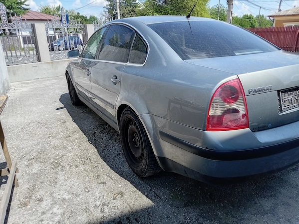 VOLKSWAGEN Passat 2003 — imagine 3