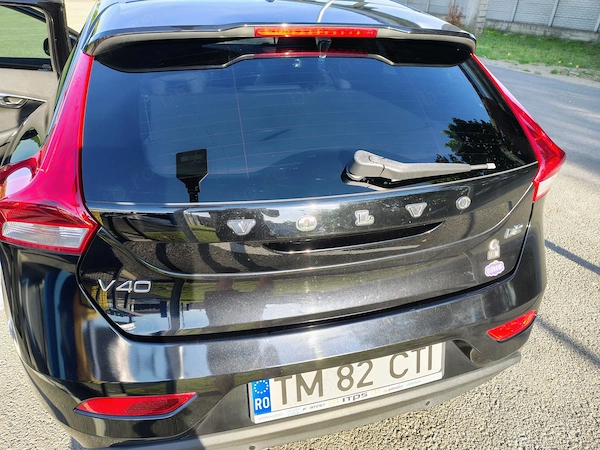 VOLVO V40 2014 — imagine 10