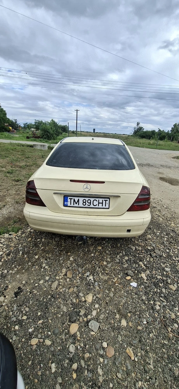 MERCEDES-BENZ E-Class 2004 — imagine 4