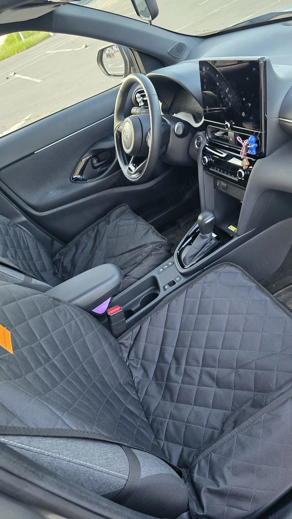 TOYOTA Yaris 2024 — imagine 3
