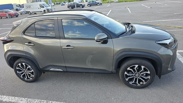 TOYOTA Yaris 2024 — imagine 4