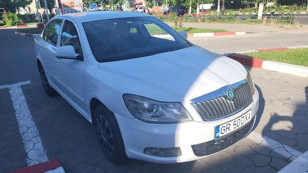 SKODA Octavia 2012 — imagine 5