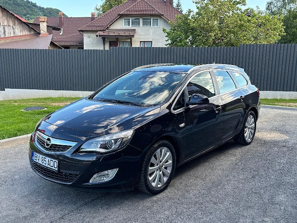 Vând Opel Astra J 1.7 CDTI Euro 5 2012 | Stare foarte buna