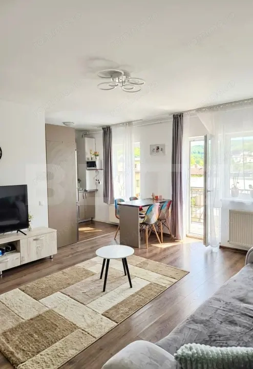 Apartament 2 camere, 42 mp, 2 balcoane, zona Stejarului — fotografia 1
