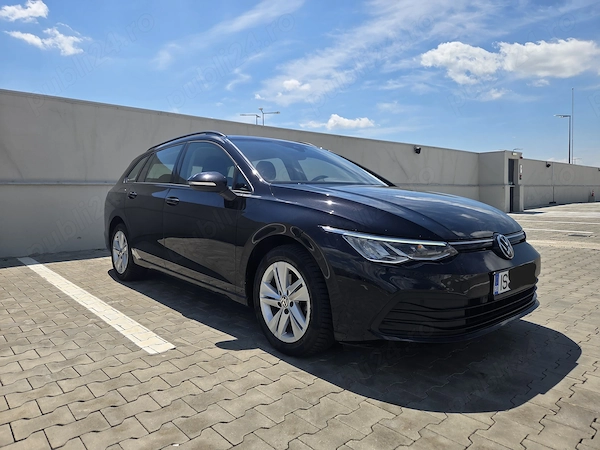 VOLKSWAGEN Golf 2023