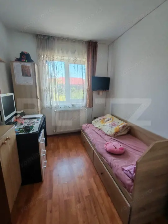 Apartament de vanzare, 4 camere - zona Decebal — fotografia 3