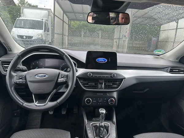 FORD Focus 2020 — imagine 10