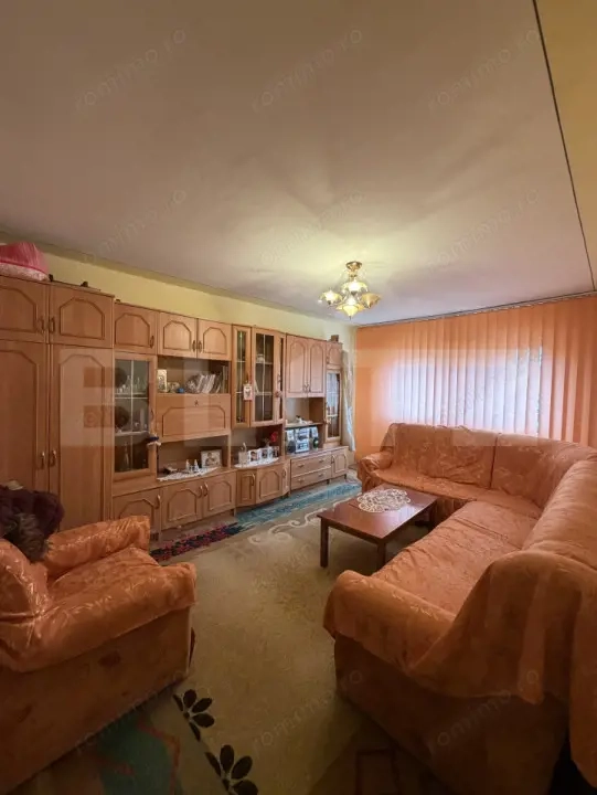 Apartament 2 camere decomandate, et.1, Filiasi — fotografia 1