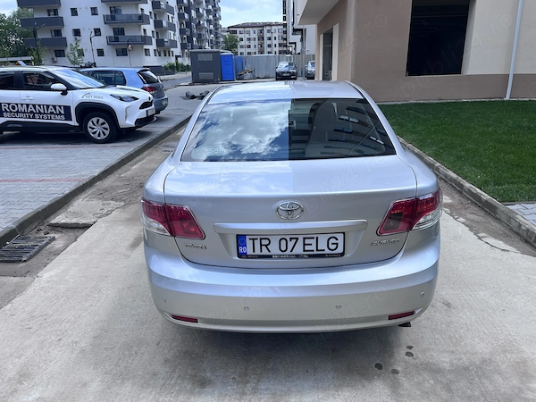 TOYOTA Avensis 2012 — imagine 4