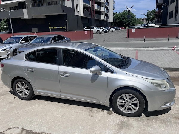 TOYOTA Avensis 2012 — imagine 2