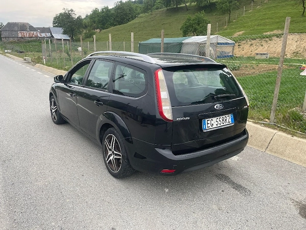 FORD Focus 2011 — imagine 3