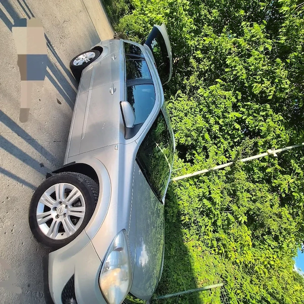 Vând opel astra h.