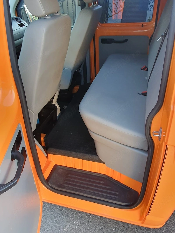 VOLKSWAGEN Transporter 2012 — imagine 10