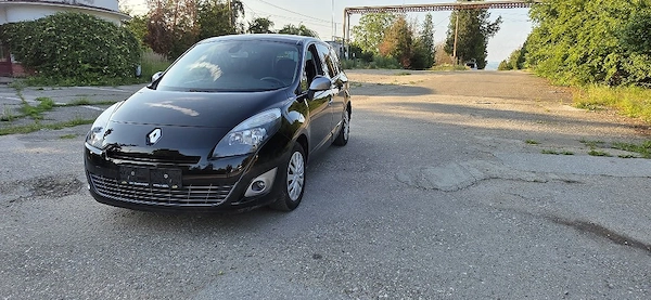 RENAULT Grand Scenic 2011 — imagine 2