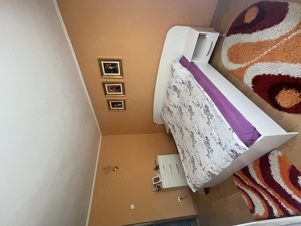 Apartament cu trei camere și garaj — fotografia 3