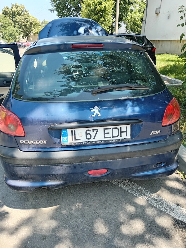 PEUGEOT 206