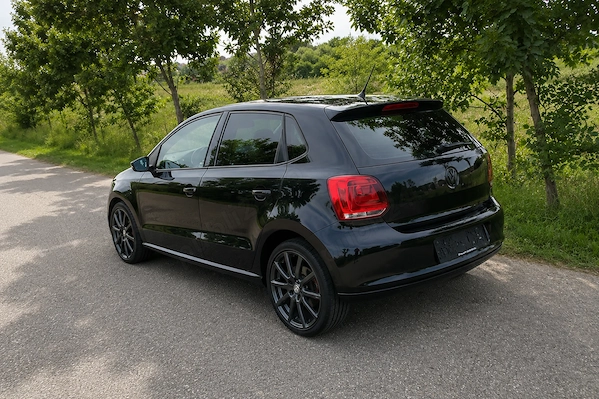 VOLKSWAGEN Polo 2011 — imagine 3
