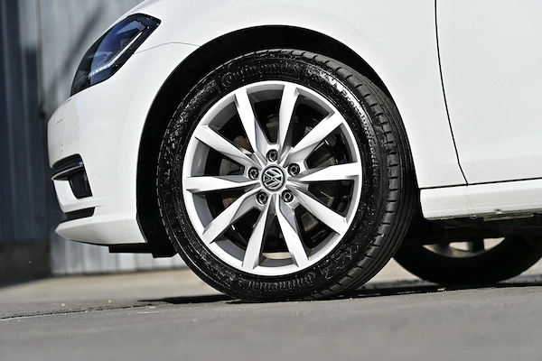 VOLKSWAGEN Golf 2020 — imagine 11