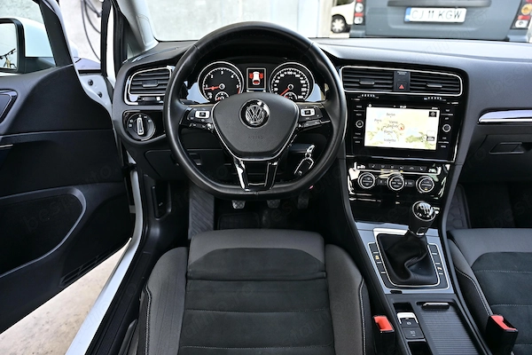 VOLKSWAGEN Golf 2020 — imagine 15