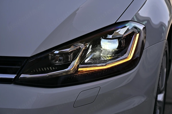 VOLKSWAGEN Golf 2020 — imagine 10