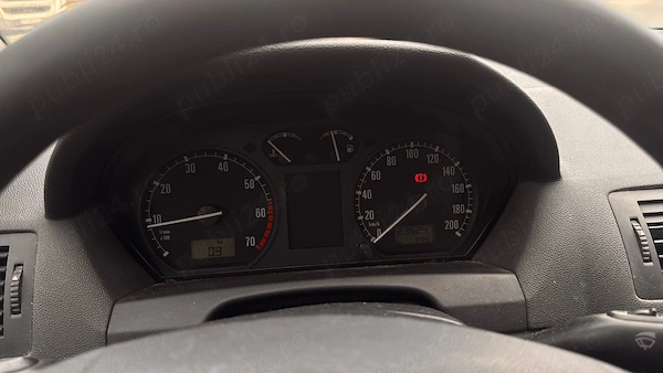 SKODA Fabia 2002 — imagine 4