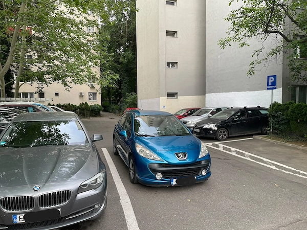 PEUGEOT 107