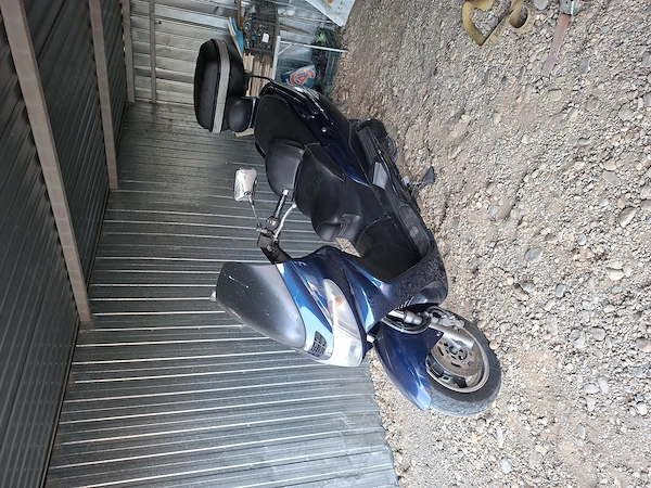 Vând,schimb cu honda pcx,sh,forza