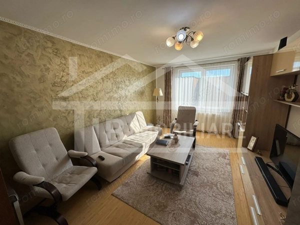 Apartament cu 3 camere, 70 mp, decomandat, Zona Diamant — fotografia 1
