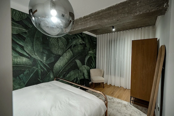 Vand Apartament 3 Camere Cladirea Stela, Nicolae Balcescu 80A — fotografia 1