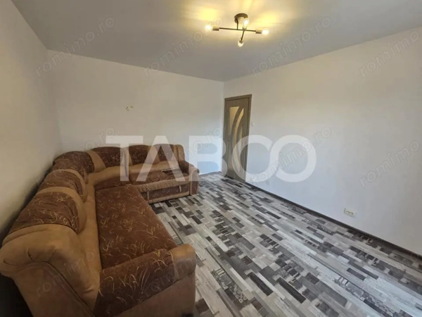 Apartament 2 camere decomandat de vanzare zona centrala 52 mp utili — fotografia 3