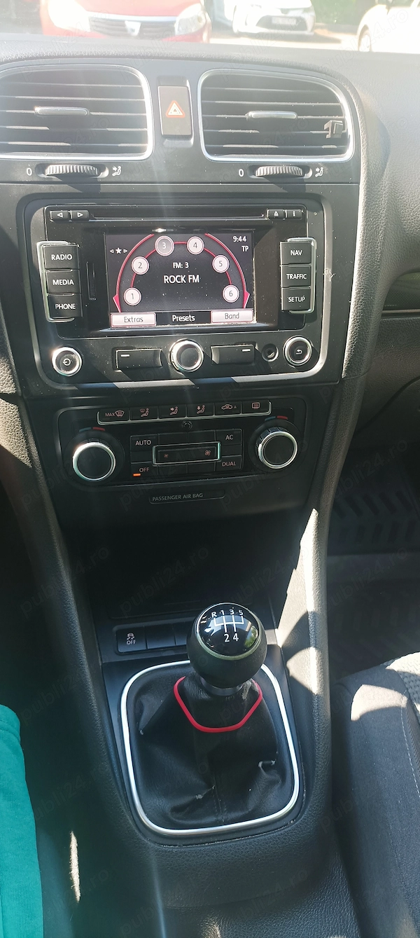 VOLKSWAGEN Golf 2011 — imagine 5