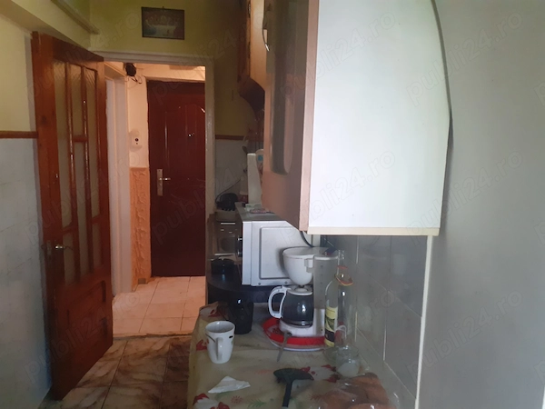 Vanzare Garsoniera in zona Hipodrom, etajul 3 din 4, cu suprafata de 32.mp., pozitie buna — fotografia 3