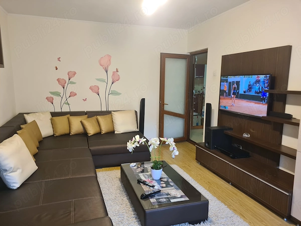 Inchiriez apartament cu 3 camere in c5 — fotografia 1