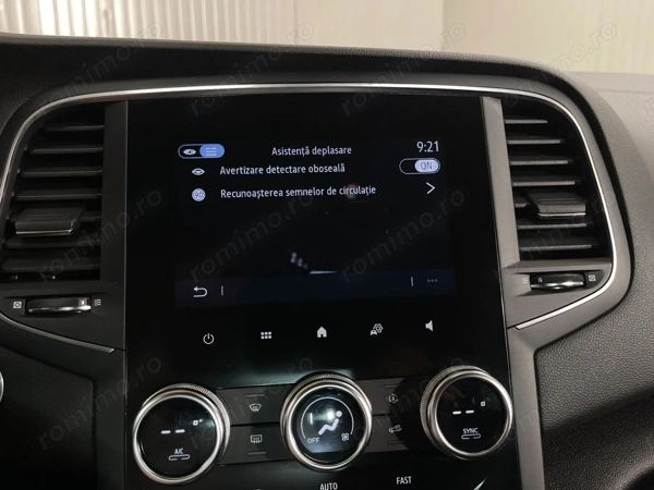 RENAULT Megane 2021 — imagine 15